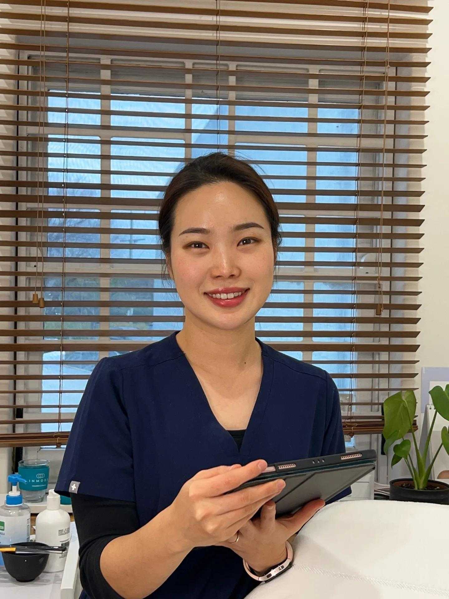 Portrait of Shana Jeong, Registered Nurse and Founder at Kozie Skin Clinic